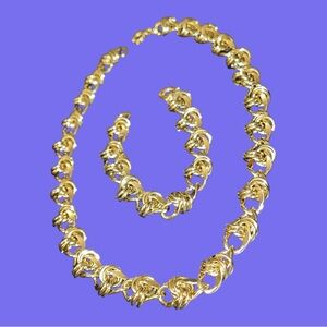 Elegant Gold-Tone Necklace and Bracelet Set